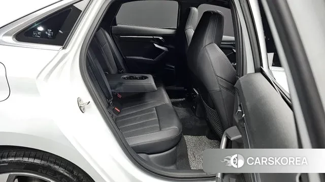 Audi A3 (8Y) 2025 Белый из Кореи, фото 2