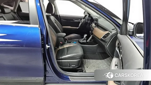 Kia Seltos 2020 Синий из Кореи, фото 2