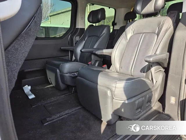 Hyundai Staria 2021 Белый из Кореи, фото 2