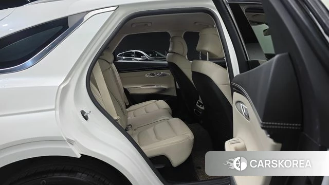 Genesis GV70 2024 Белый из Кореи, фото 2