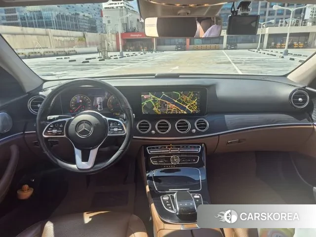 Mercedes-Benz E-Class W213 2019 Черный из Кореи, фото 2