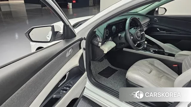 Hyundai Avante (CN7) 2021 Белый из Кореи, фото 2