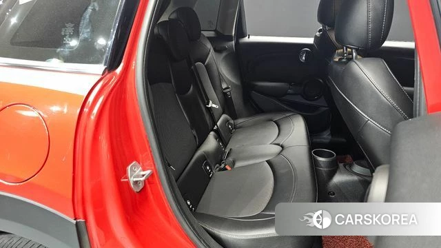 Mini Cooper D 2018 Красный из Кореи, фото 2