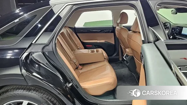 Hyundai Grandeur Hybrid (GN7) 2023 Черный из Кореи, фото 2