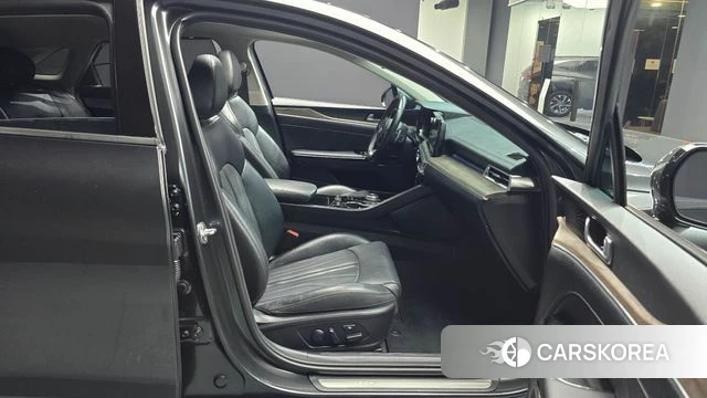 Kia K5 3rd generation 2020 Серый из Кореи, фото 2