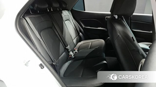 Hyundai Venue 2022 Белый из Кореи, фото 2