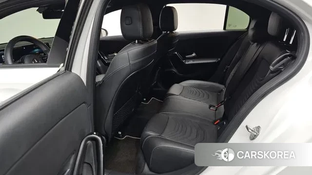 Mercedes-Benz A-Class W177 2020 Белый из Кореи, фото 2