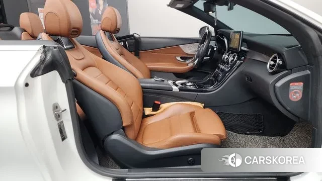 Mercedes-Benz C-Class W205 2018 Белый из Кореи, фото 2