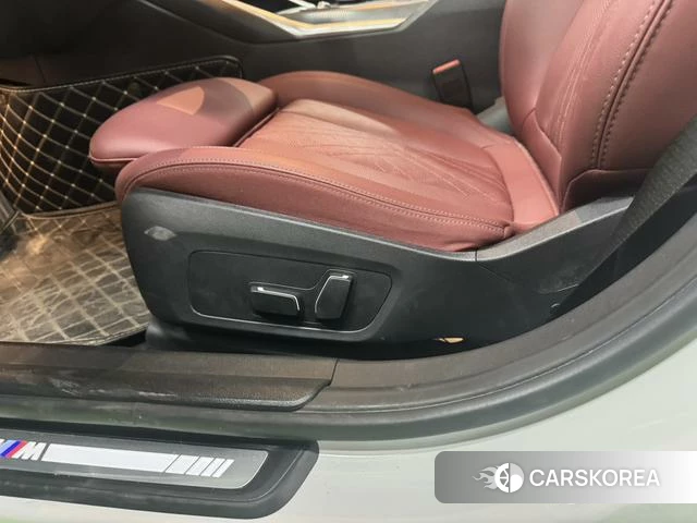 BMW 3 series 2023 Белый из Китая, фото 2