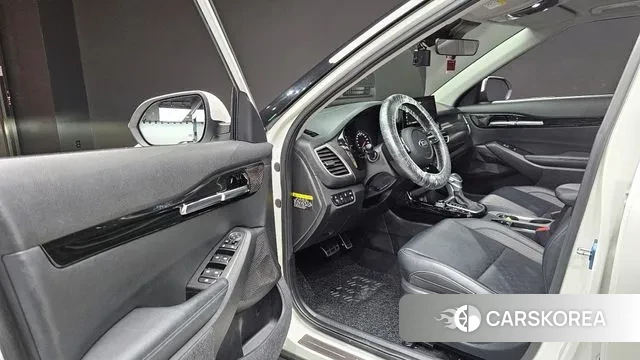 Kia Seltos 2020 Белый из Кореи, фото 2