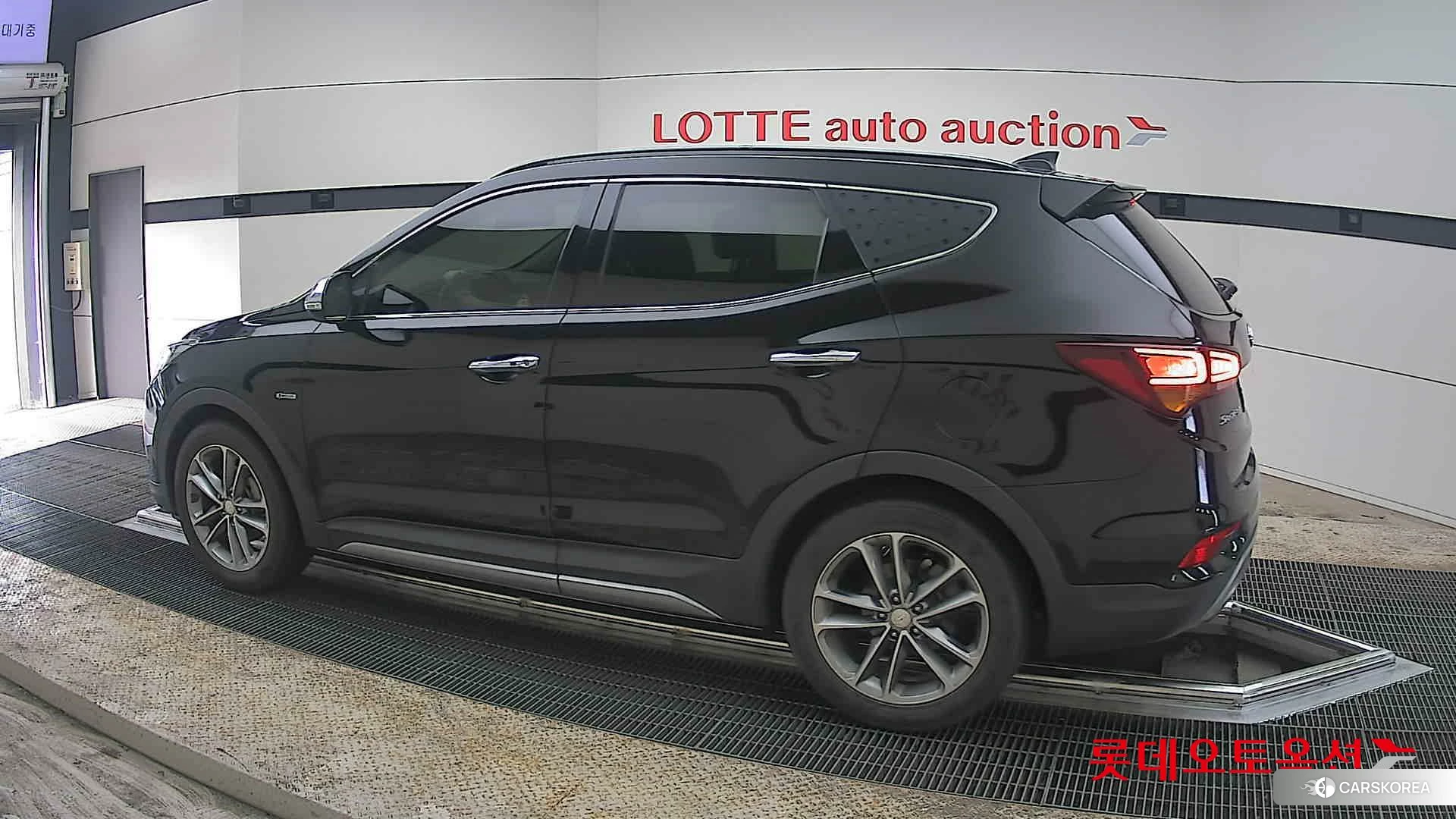 Hyundai Santa Fe 2018 Черный из Кореи, фото 2