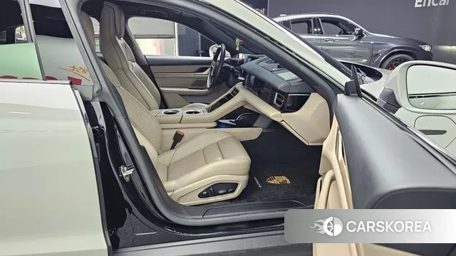 Porsche Taycan 2022 Серебристо-серый из Кореи, фото 2