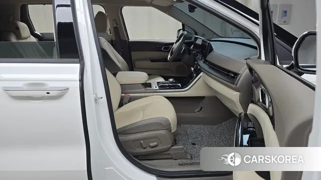 Kia Carnival 4th generation 2022 Белый из Кореи, фото 2