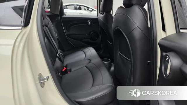 Mini Cooper 2019 Жемчужный цвет из Кореи, фото 2