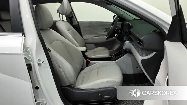 Hyundai Kona (SX2) 2023 Белый из Кореи, фото 2