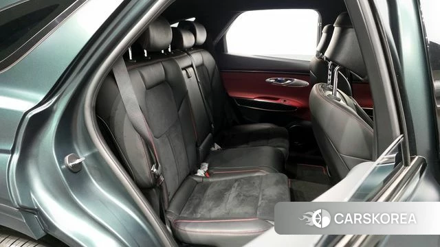 Genesis GV70 2021 Темно-зеленый из Кореи, фото 2