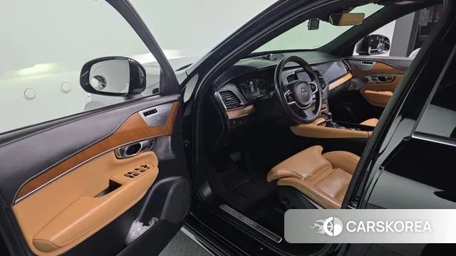 Volvo XC90 second Generation 2019 Черный из Кореи, фото 2