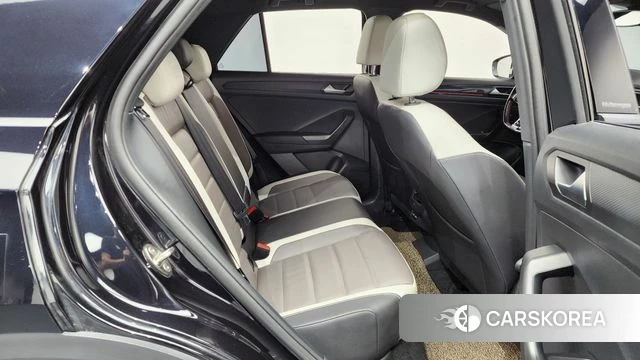 Volkswagen T-Roc 2021 Черный из Кореи, фото 2