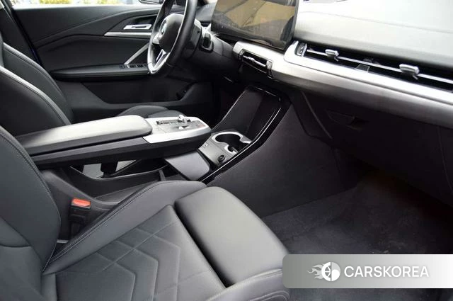 BMW X2 (import) 2024 Синий из Китая, фото 2