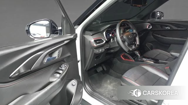 Chevrolet (GM Daewoo) Trailblazer 2021 Белый из Кореи, фото 2
