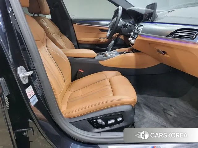 BMW 5 Series (G30) 2023 Синий из Кореи, фото 2