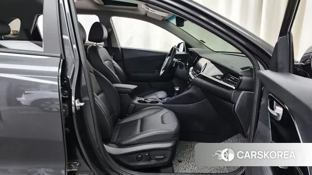 Kia The New Niro 2021 Серый из Кореи, фото 2