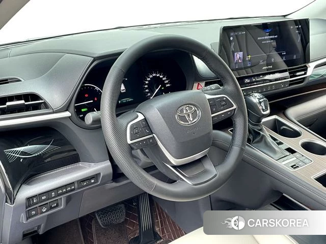Toyota Grevia 2025 Белый из Китая, фото 2