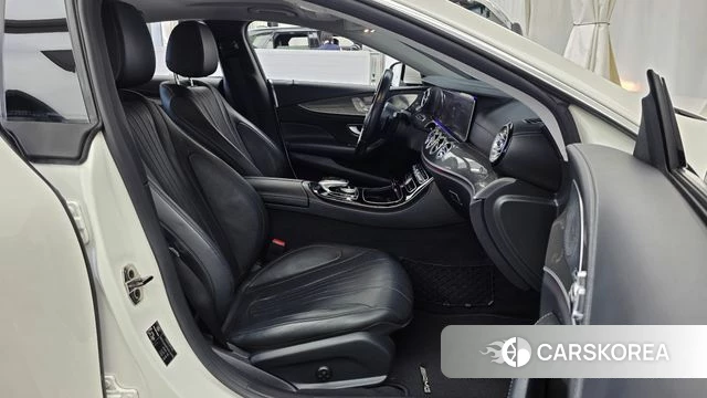 Mercedes-Benz CLS-Class C257 2018 Белый из Кореи, фото 2