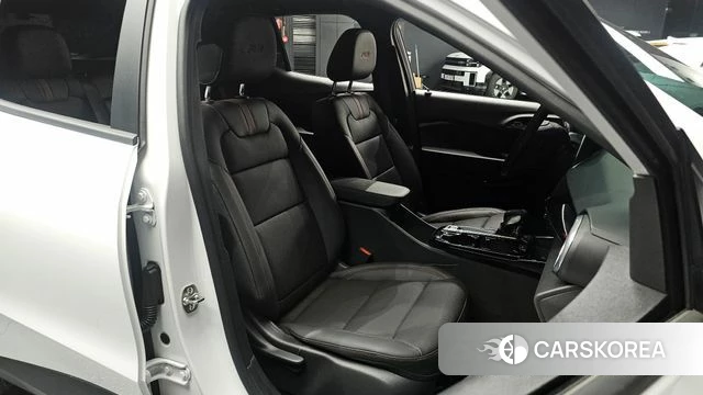 Chevrolet (GM Daewoo) Trax Crossover 2023 Белый из Кореи, фото 2