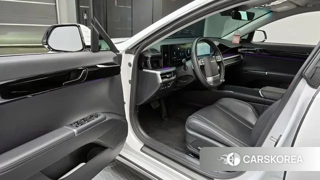 Hyundai Grandeur Hybrid (GN7) 2023 Белый из Кореи, фото 2