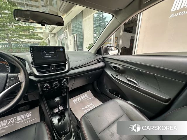 Toyota YARIS L Zhixuan 2022 Белый из Китая, фото 2