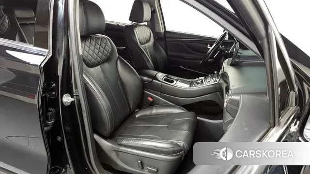 Hyundai The New Santa Fe 2021 Черный из Кореи, фото 2