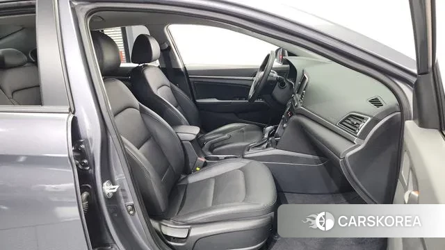 Hyundai Avante AD 2018 Серый из Кореи, фото 2