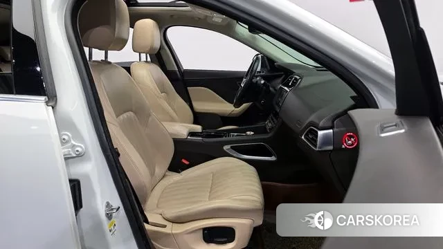 Jaguar F-PACE 2018 Белый из Кореи, фото 2