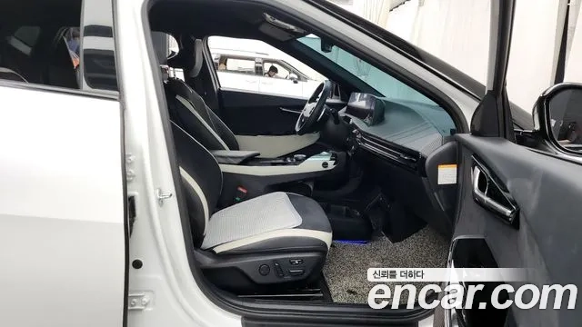 Kia EV6 2022 Белый из Кореи, фото 2