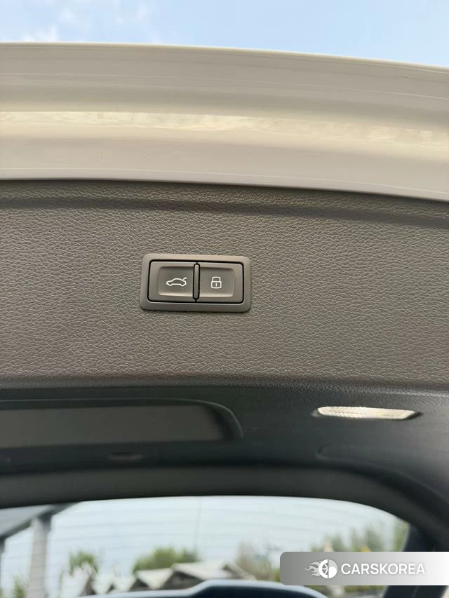 Audi Q5L 2021 Белый из Китая, фото 2