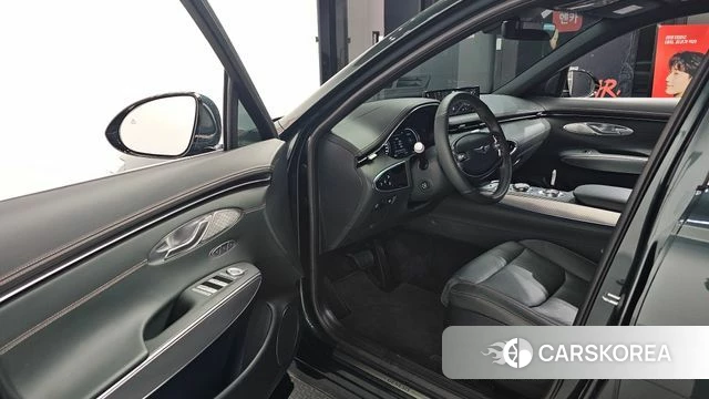 Genesis GV70 2023 Темно-зеленый из Кореи, фото 2