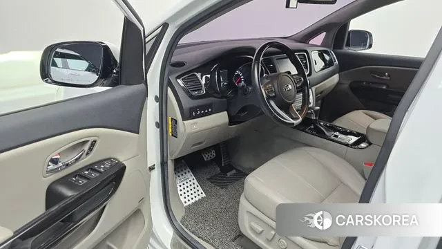 Kia The New Carnival 2018 Белый из Кореи, фото 2