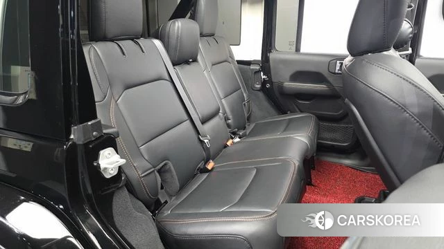 Jeep Wrangler (JL) 2024 Черный из Кореи, фото 2
