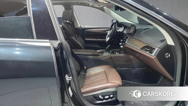 BMW 6 Series GT (G32) 2019 Черный из Кореи, фото 2