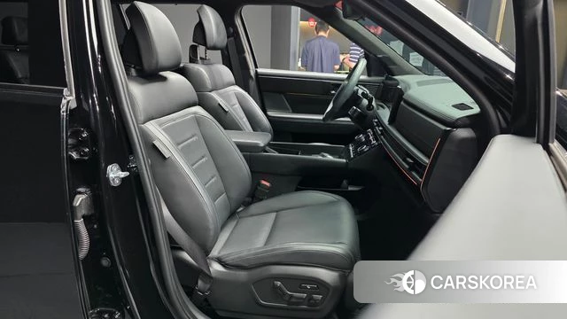 Hyundai Santa Fe (MX5) 2023 Черный из Кореи, фото 2