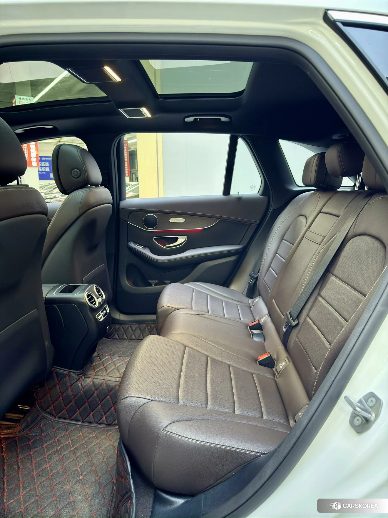Mercedes-Benz GLC 2022 Белый из Китая, фото 2