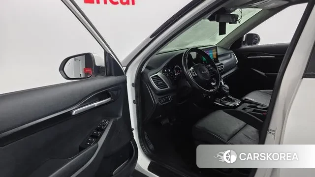 Kia Seltos 2021 Белый из Кореи, фото 2