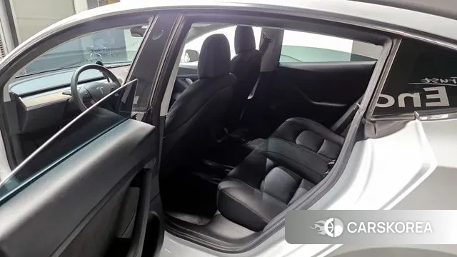 Tesla Model 3 2020 Белый из Кореи, фото 2