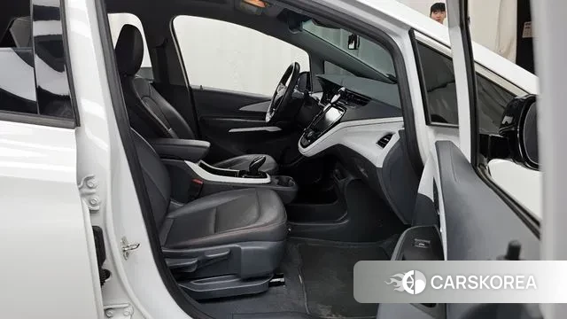 Chevrolet (GM Daewoo) Bolt EV 2018 Белый из Кореи, фото 2