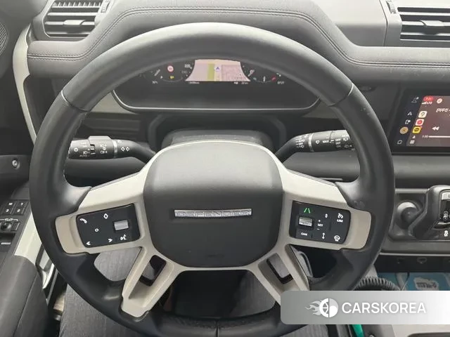 Land Rover Defender (L663) 2023 Черный из Кореи, фото 2