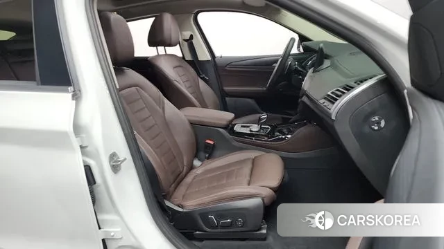 BMW X4 (G02) 2025 Белый из Кореи, фото 2