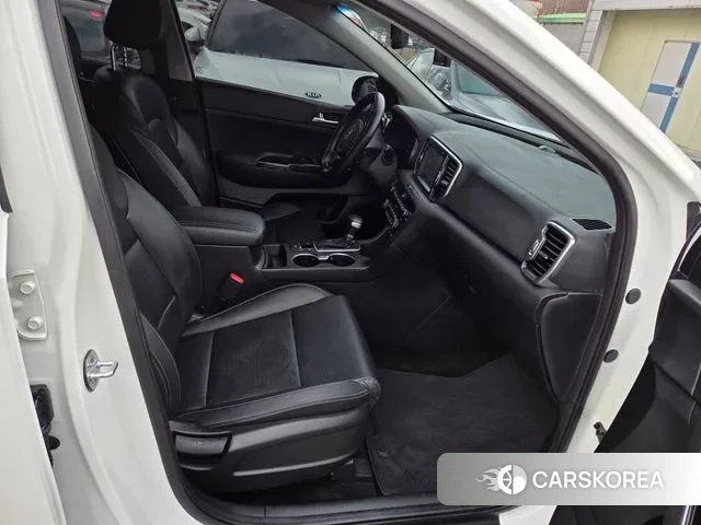 Kia Sportage 4th Generation 2018 Белый из Кореи, фото 2