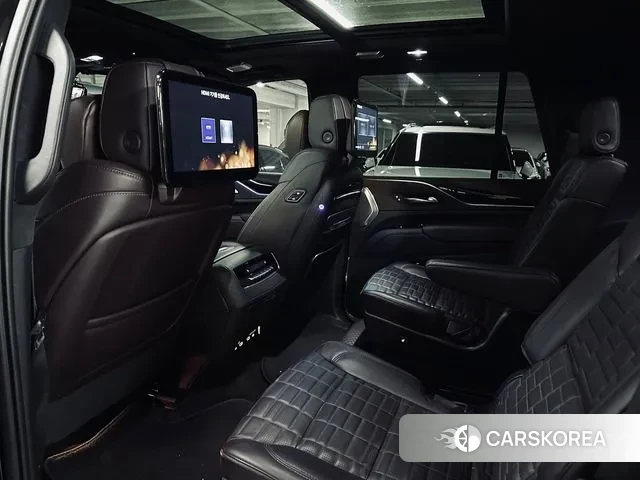 Cadillac Escalade 5th Generation 2022 Черный из Кореи, фото 2