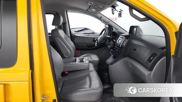 Hyundai The New Grand Starex 2018 Желтый из Кореи, фото 2